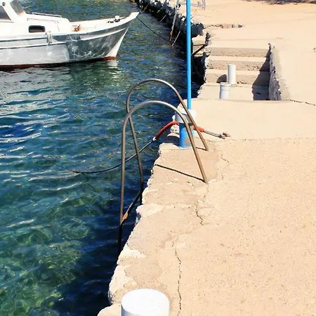 아파트 By The Sea Zaklopatica, - 12452 *