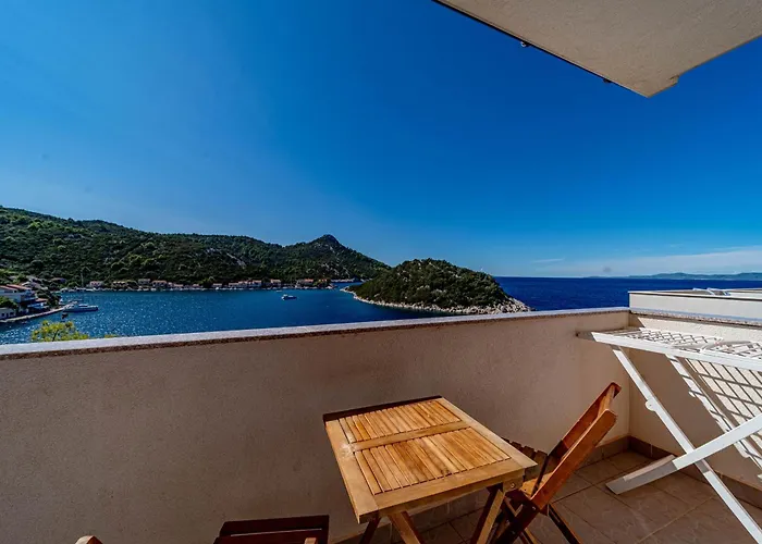 Lägenhet By The Sea Zaklopatica, - 12452 Lastovo